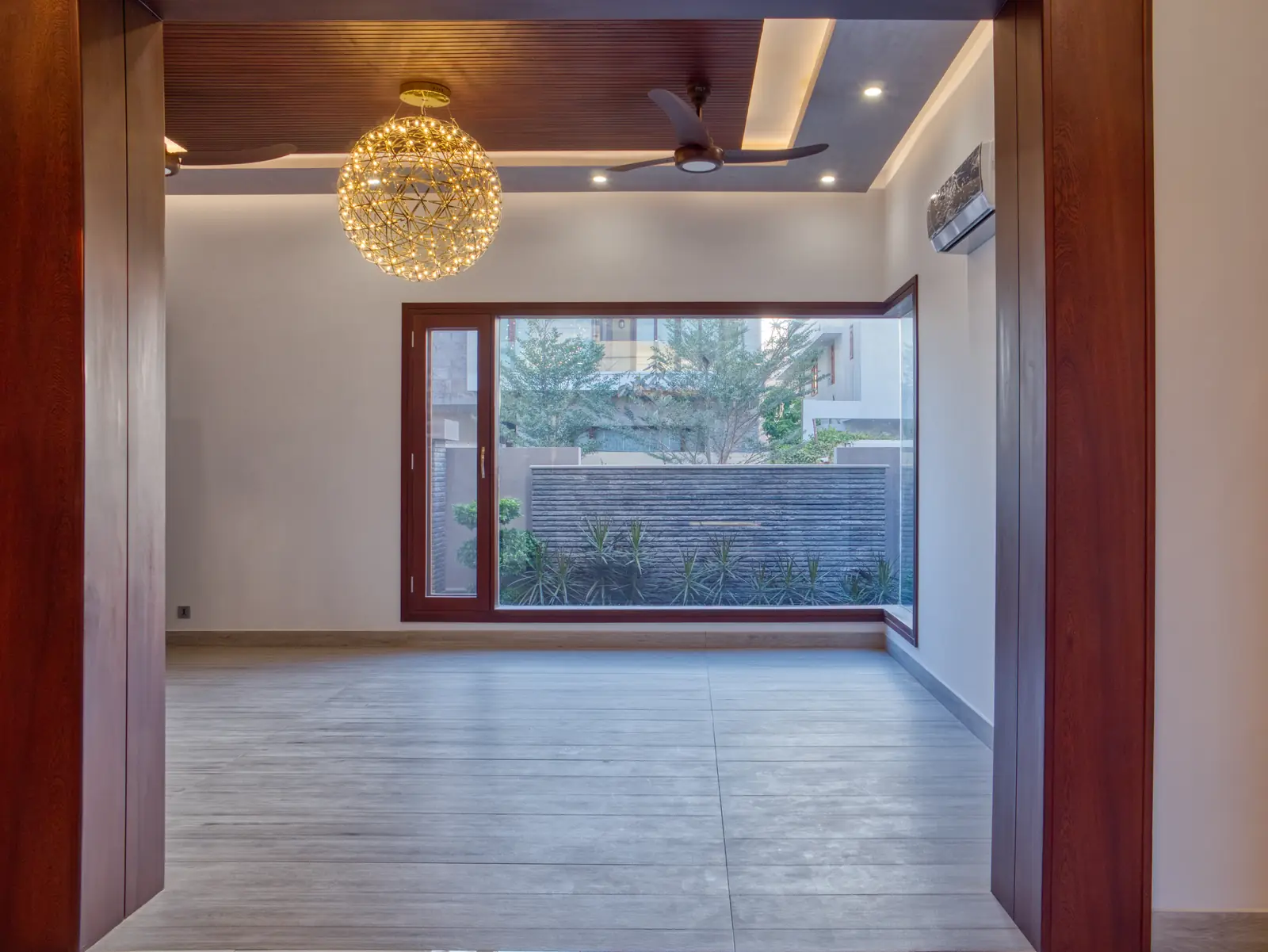 Interior & Architecture